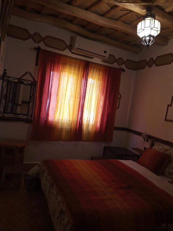 Auberge Des Peupliers Cafe Restaurant Akhendachou n'Ait Ouffi Esterno foto
