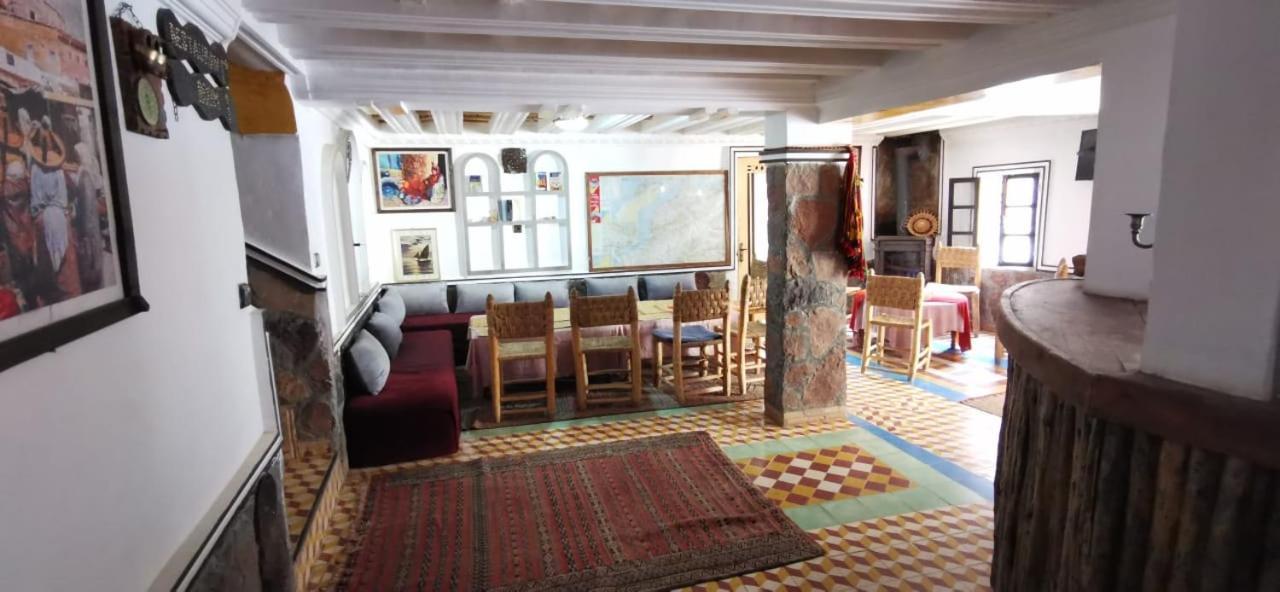 Auberge Des Peupliers Cafe Restaurant Akhendachou n'Ait Ouffi Esterno foto