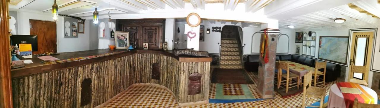 Auberge Des Peupliers Cafe Restaurant Akhendachou n'Ait Ouffi Esterno foto