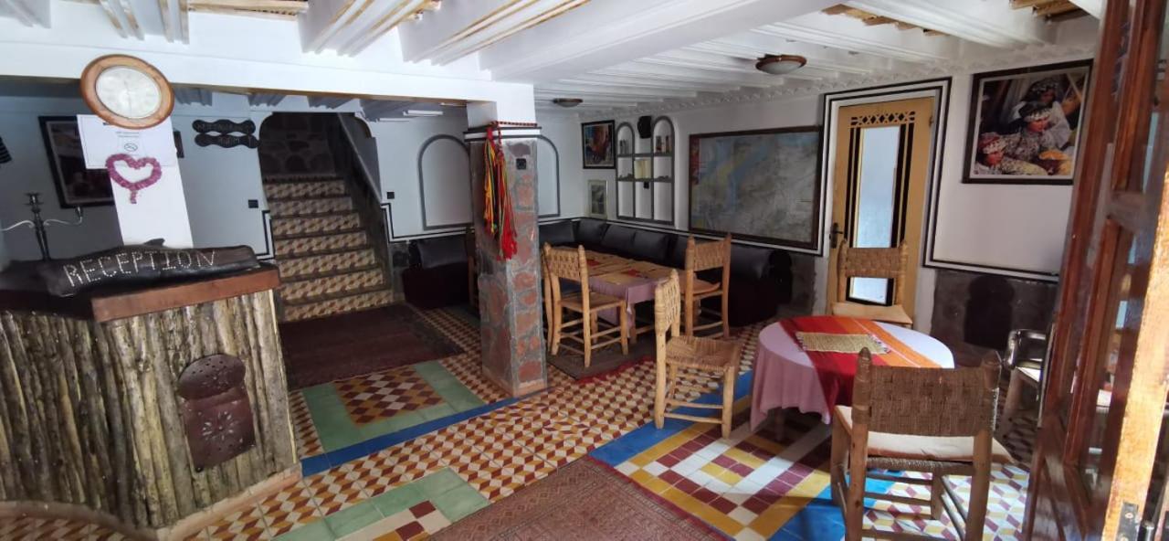 Auberge Des Peupliers Cafe Restaurant Akhendachou n'Ait Ouffi Esterno foto