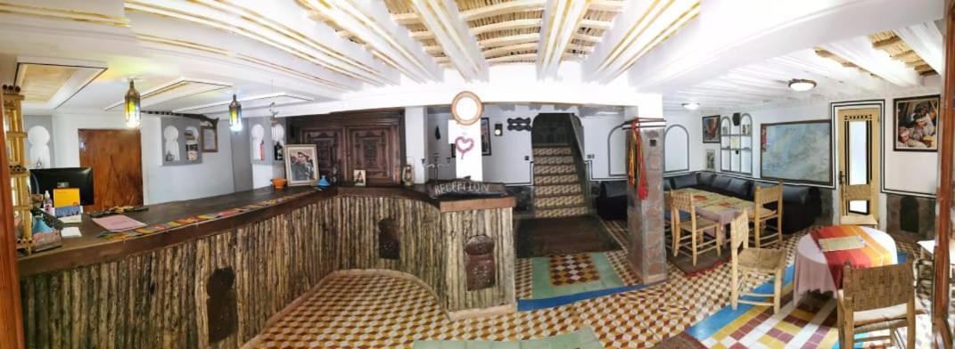 Auberge Des Peupliers Cafe Restaurant Akhendachou n'Ait Ouffi Esterno foto