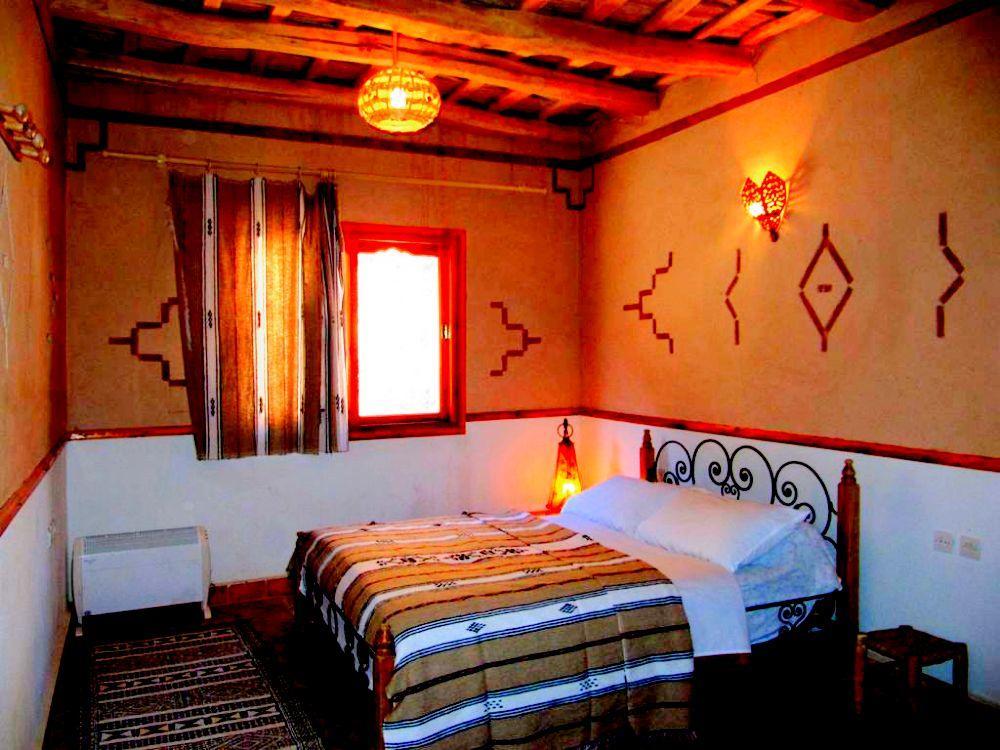 Auberge Des Peupliers Cafe Restaurant Akhendachou n'Ait Ouffi Esterno foto