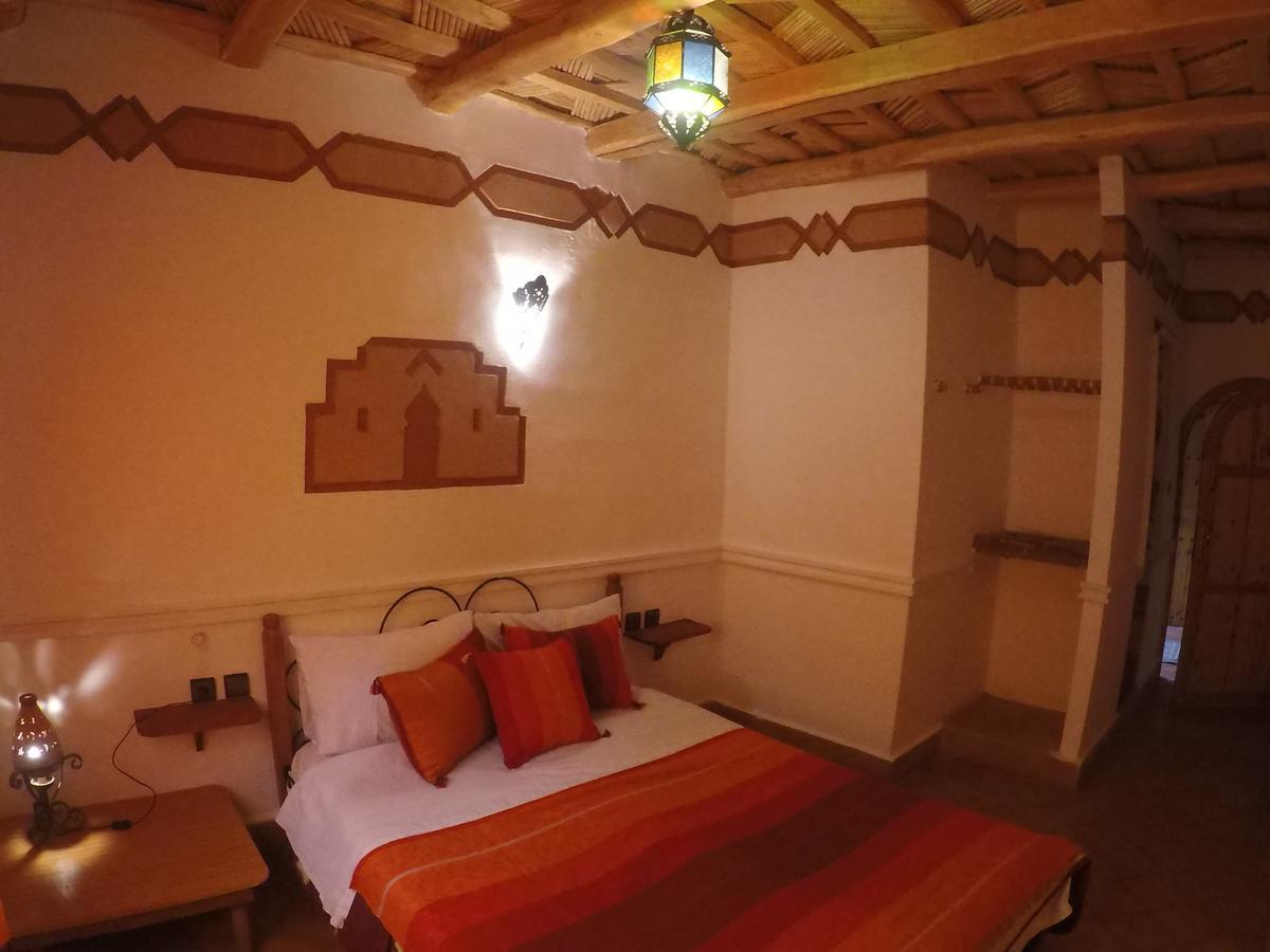 Auberge Des Peupliers Cafe Restaurant Akhendachou n'Ait Ouffi Esterno foto
