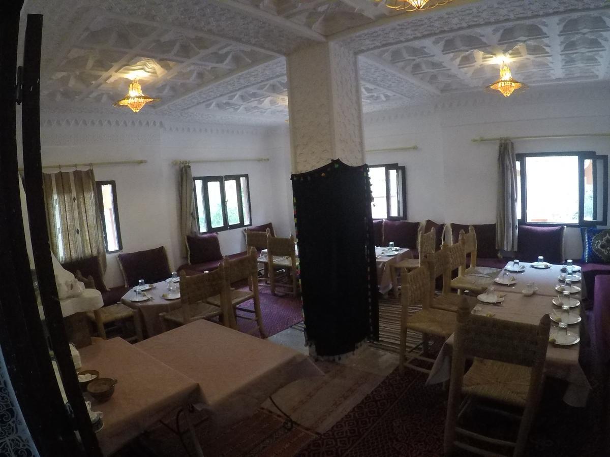 Auberge Des Peupliers Cafe Restaurant Akhendachou n'Ait Ouffi Esterno foto