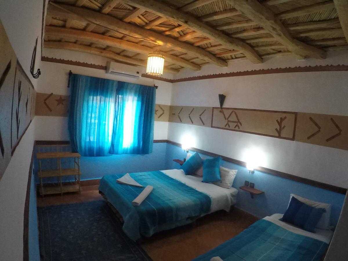 Auberge Des Peupliers Cafe Restaurant Akhendachou n'Ait Ouffi Esterno foto